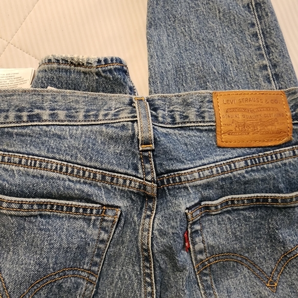 Levi's Wedgie Fit Icon Jeans Medium Wash These Dreams US 25 - Picture 5 of 16